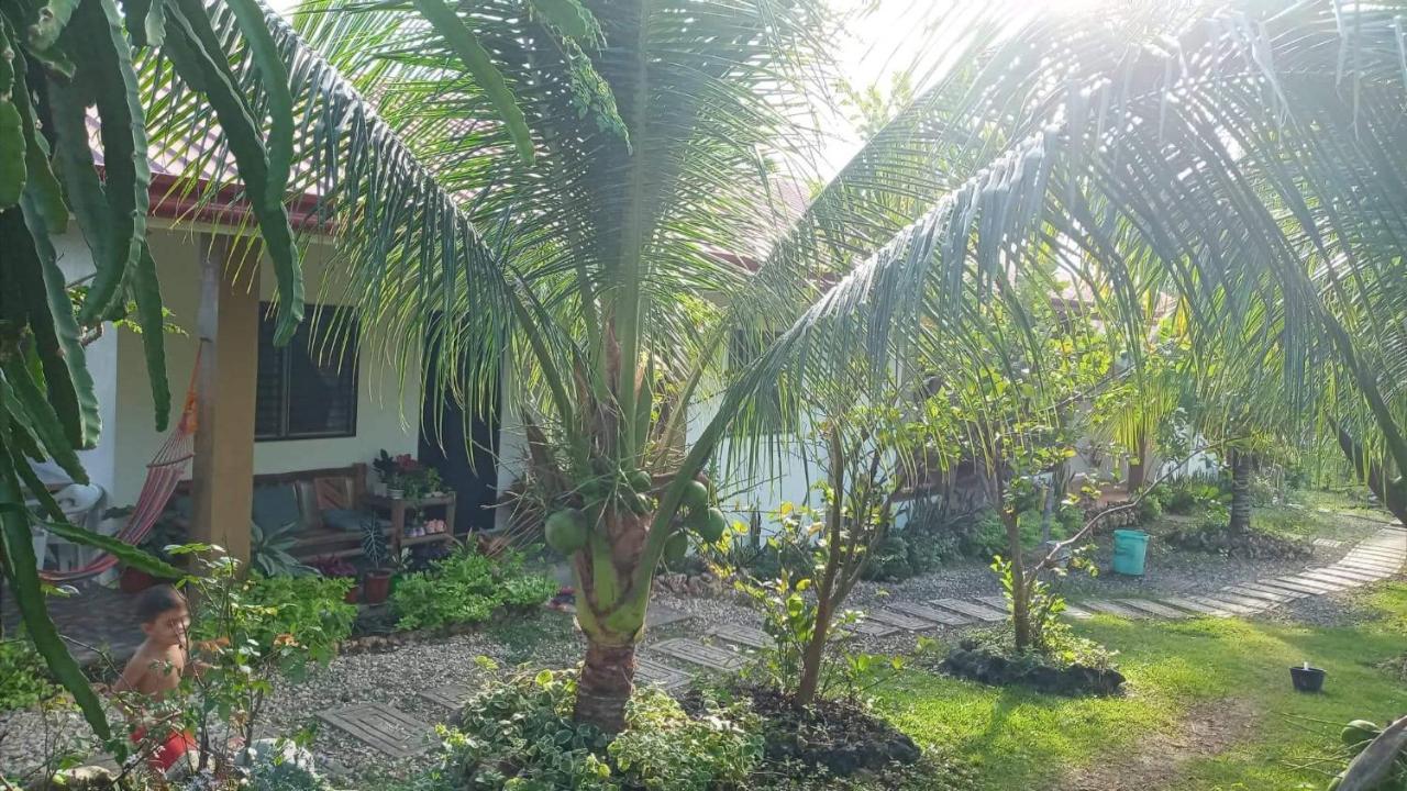 Casa James Apartment, Rooms , Pool And Restaurant Siquijor Exterior photo