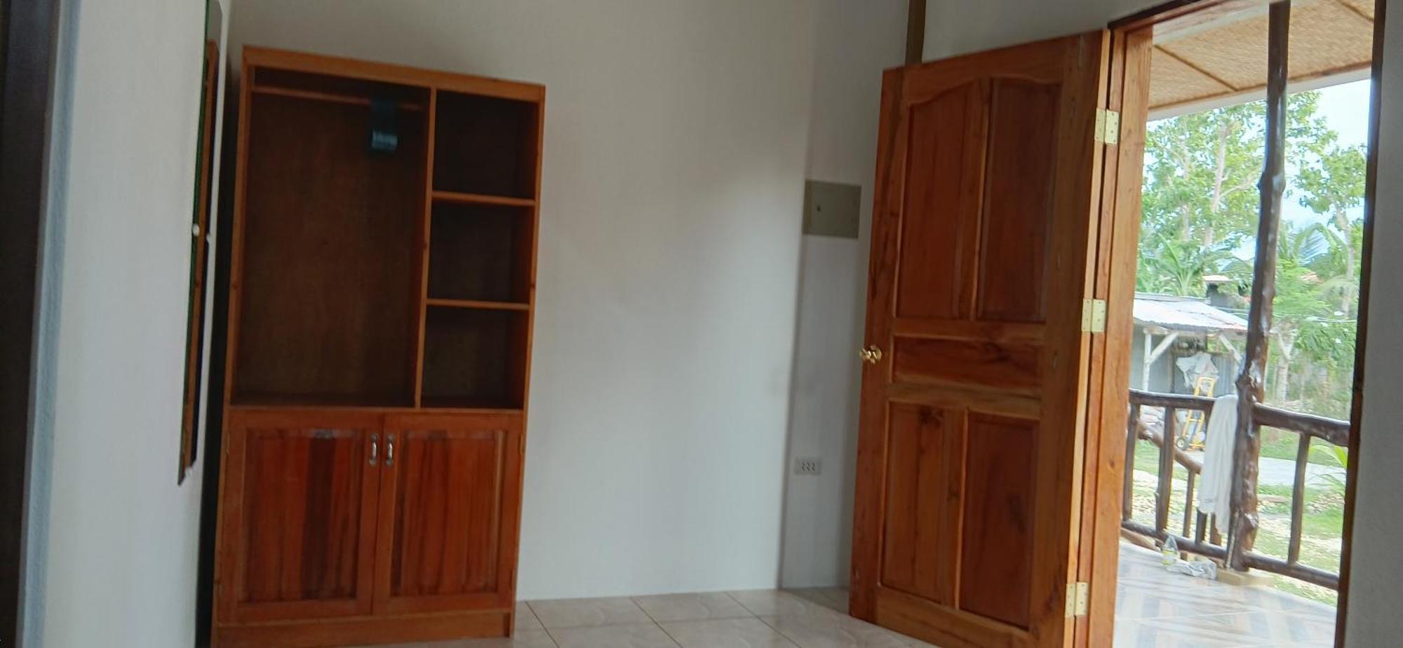 Casa James Apartment, Rooms , Pool And Restaurant Siquijor Room photo